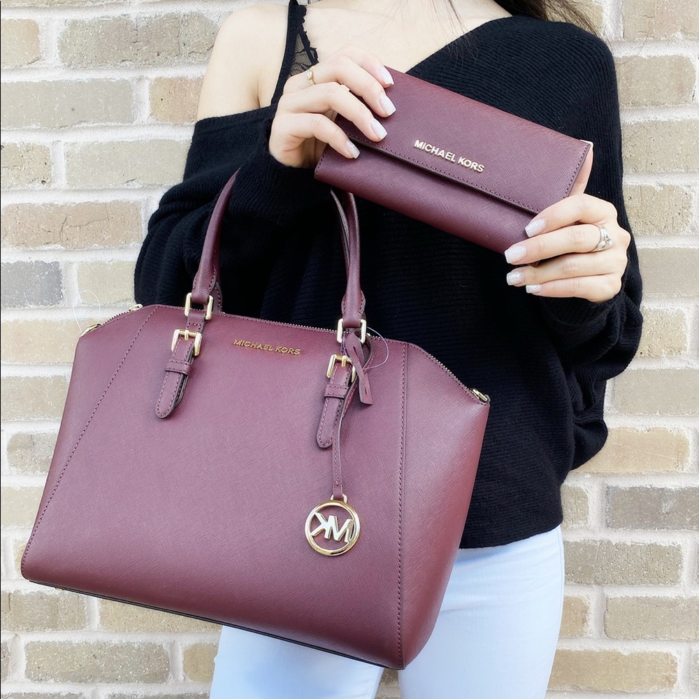 BUNDLE Michael Kors Large Satchel + wallet SALE‼️ - Picture 4 of 7